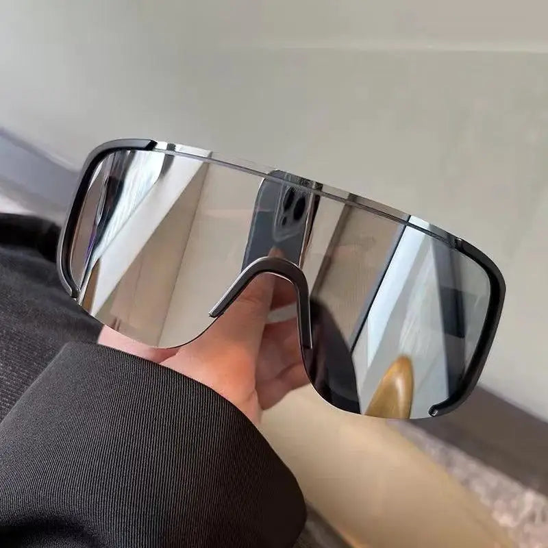 Cycling Glasses Windproof Outdoor Sports Sunglasses for Men and Women UV Protection Sunglasses Fashion Mountaineering Goggles